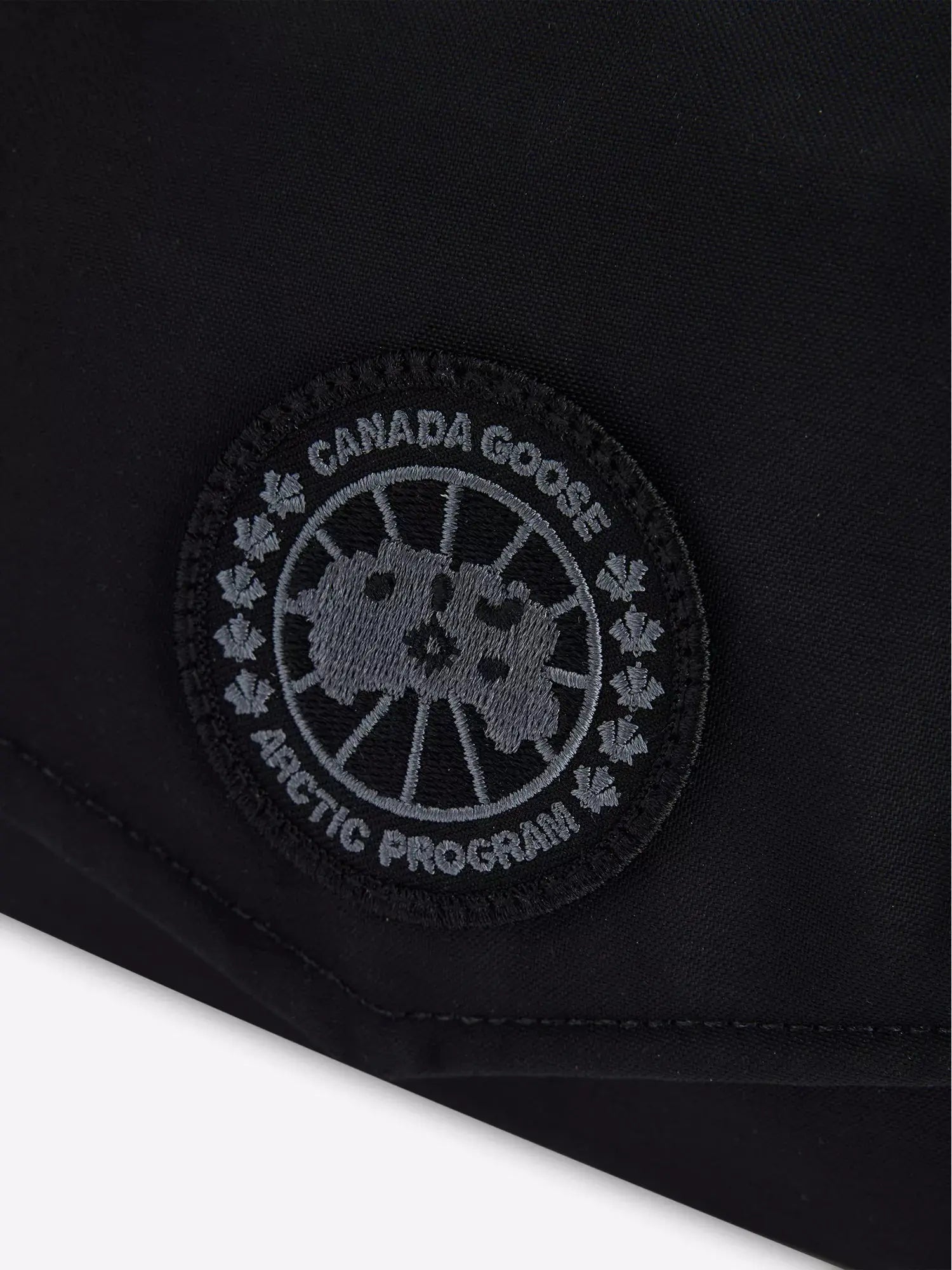 Men's Logo-Badge Nylon Crossbody Bag Canada Goose